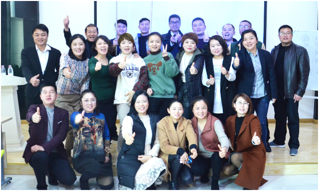 金帝集成灶終端金牌店長特訓(xùn)營現(xiàn)場的無煙戰(zhàn)場 金帝集成灶終端金牌店長特訓(xùn)營現(xiàn)場的無煙戰(zhàn)場