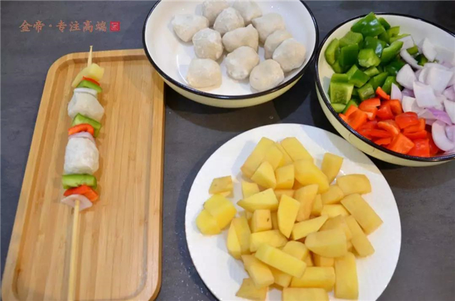 【金帝御食記】多彩香烤肉丸