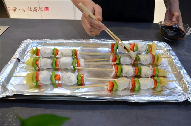 【金帝御食記】多彩香烤肉丸