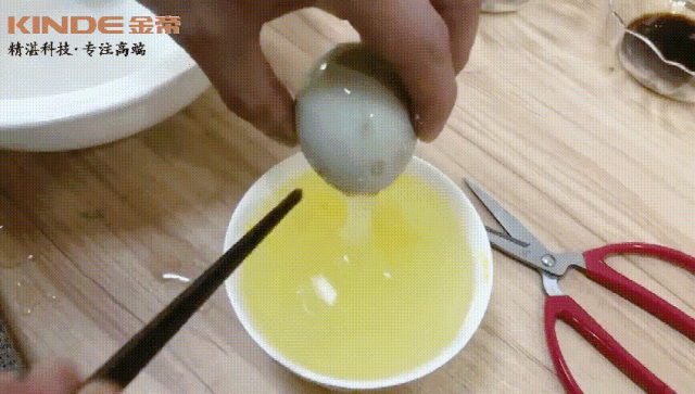 1574818498247105.gif 05.gif